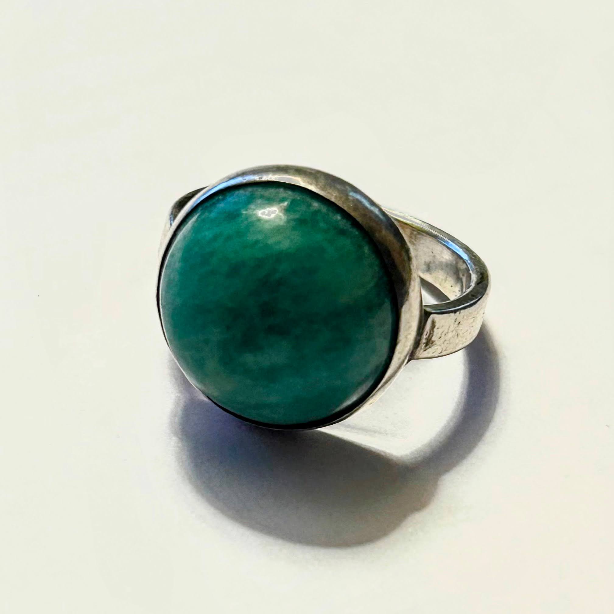 A green ring